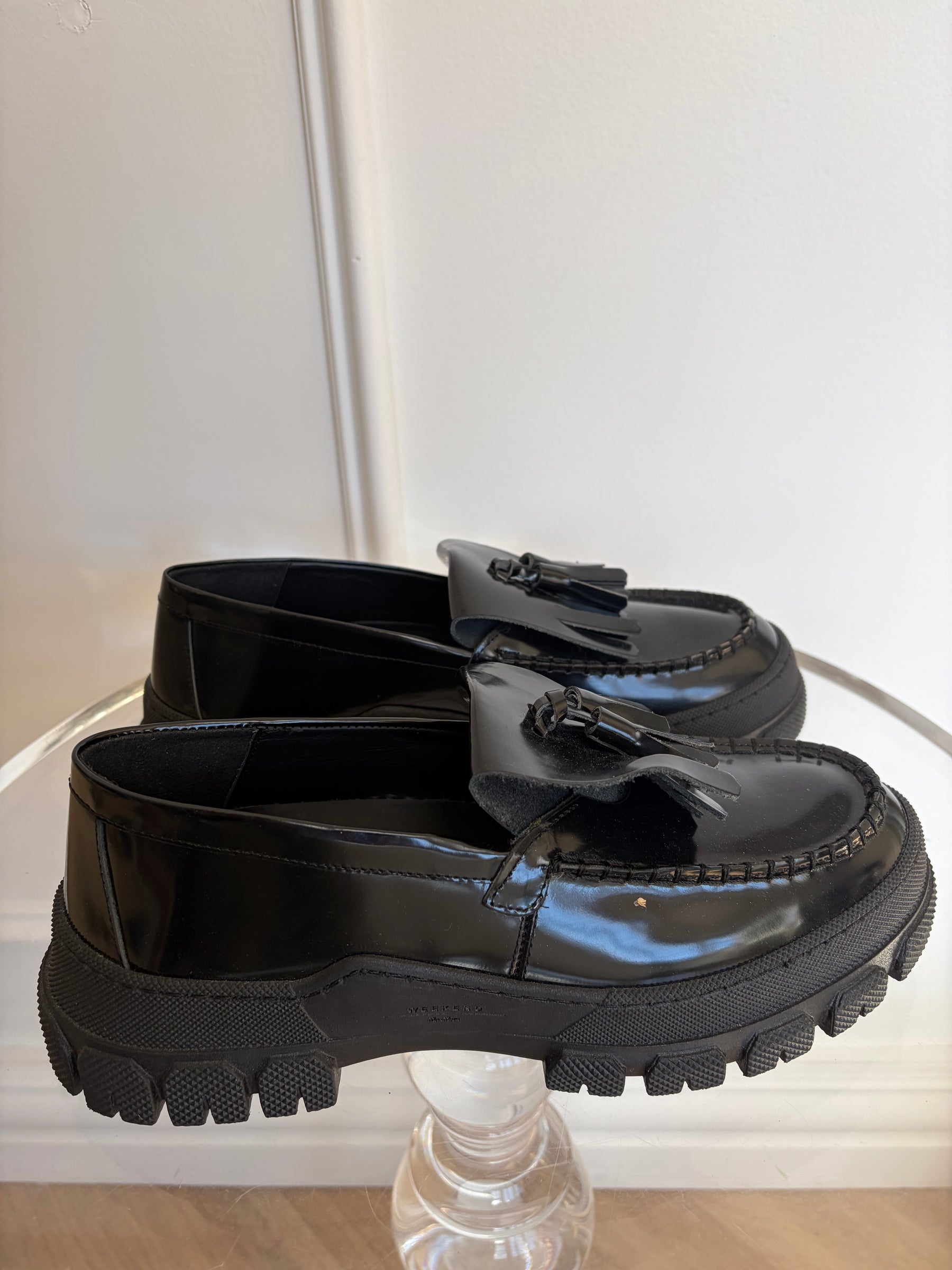 Weekend Max Mara Black Leather Chunky Tassel Loafers, 39