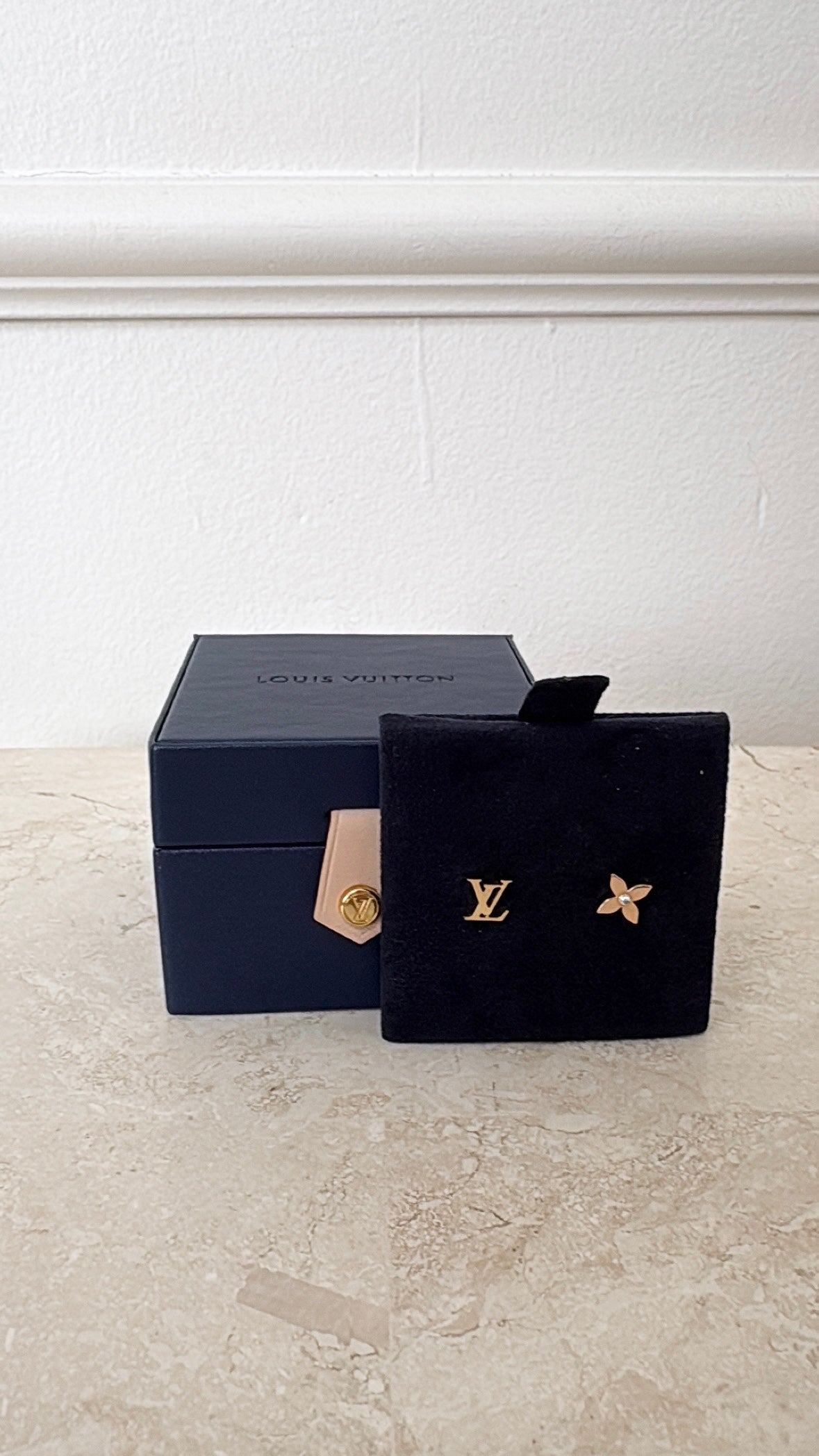 Louis Vuitton Idylle Blossom Reversible Stud, Yellow, Rose and White Gold with Diamond pair
