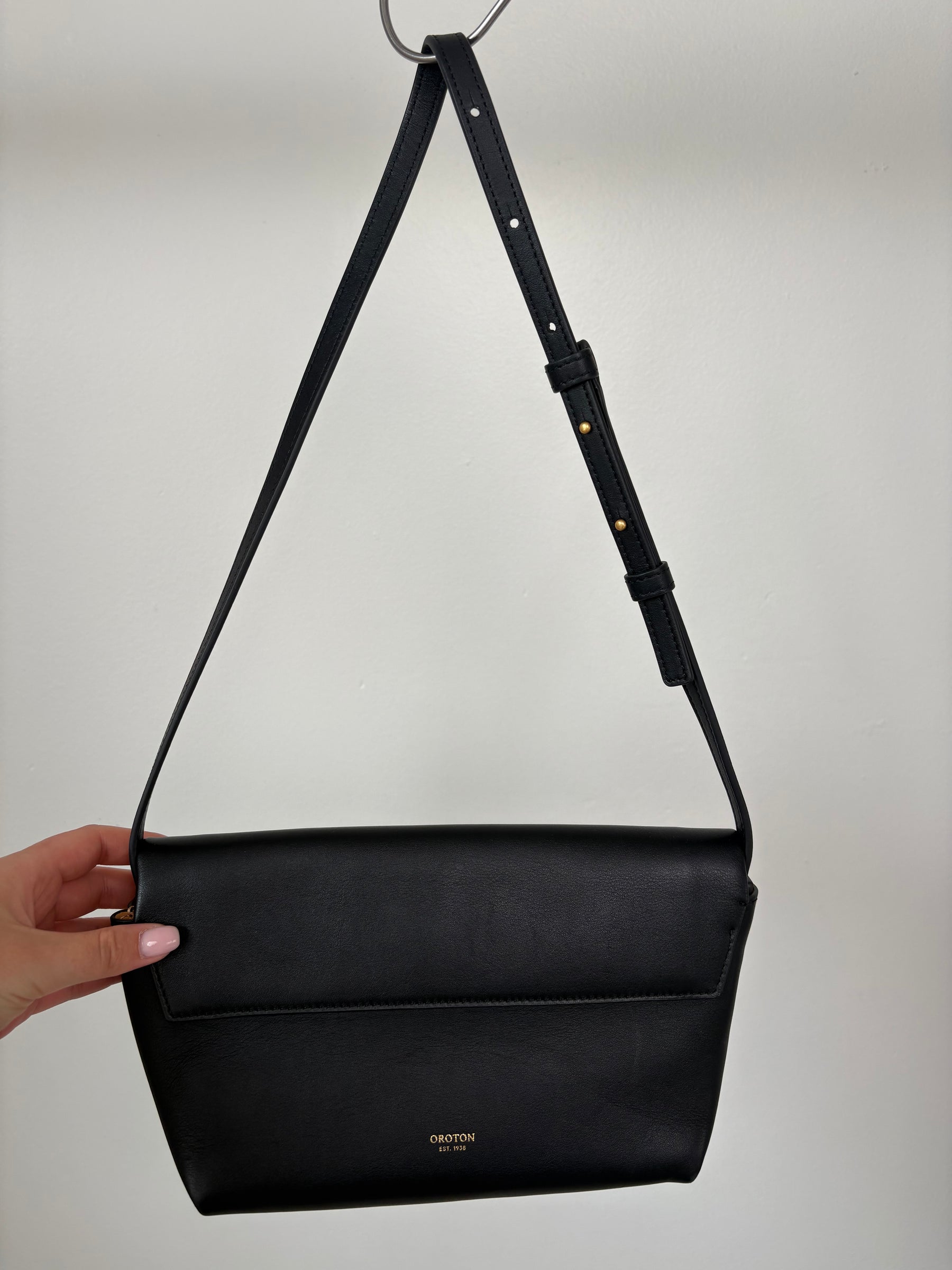 Oroton Black Leather Shoulder Bag