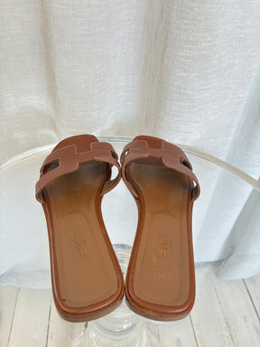 Hermès Gold Leather Oran Sandals, 39.5