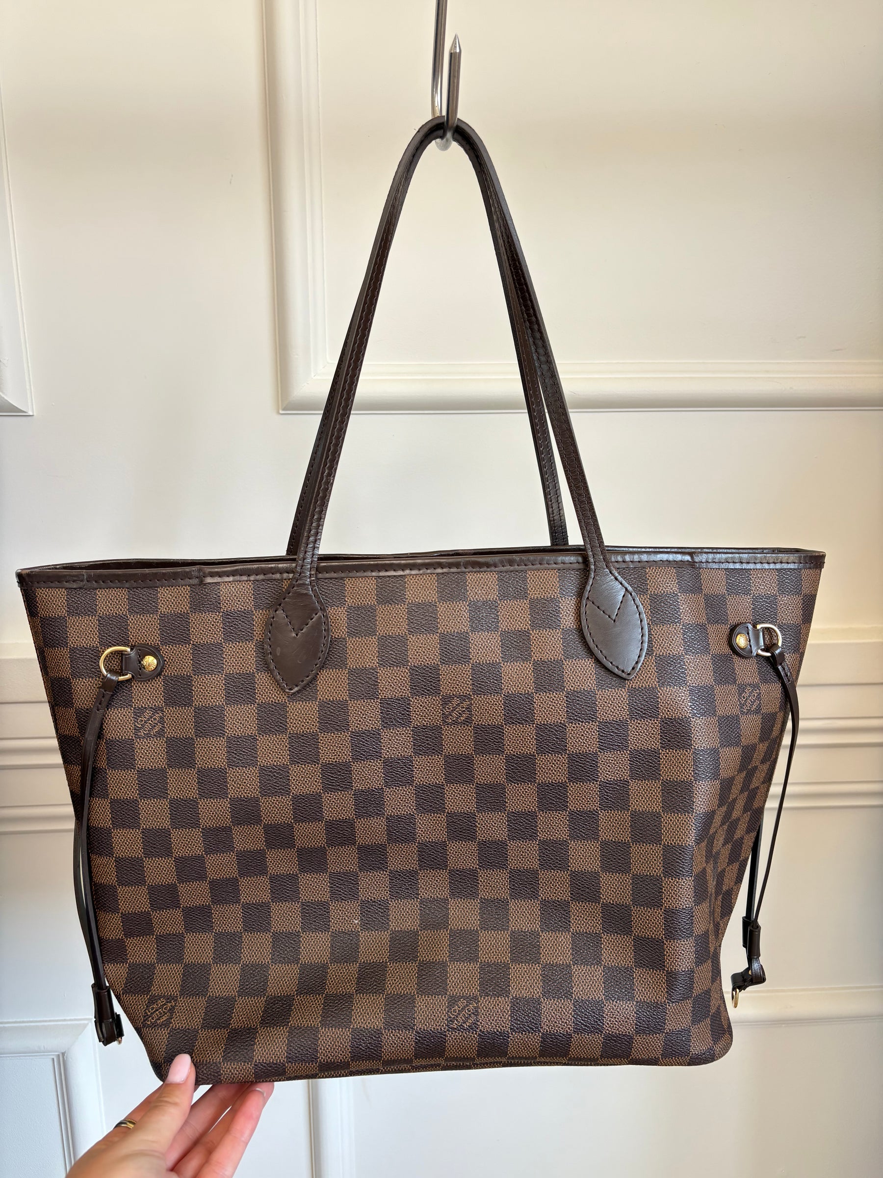 Louis Vuitton Damier Ebene Canvas MM Neverfull