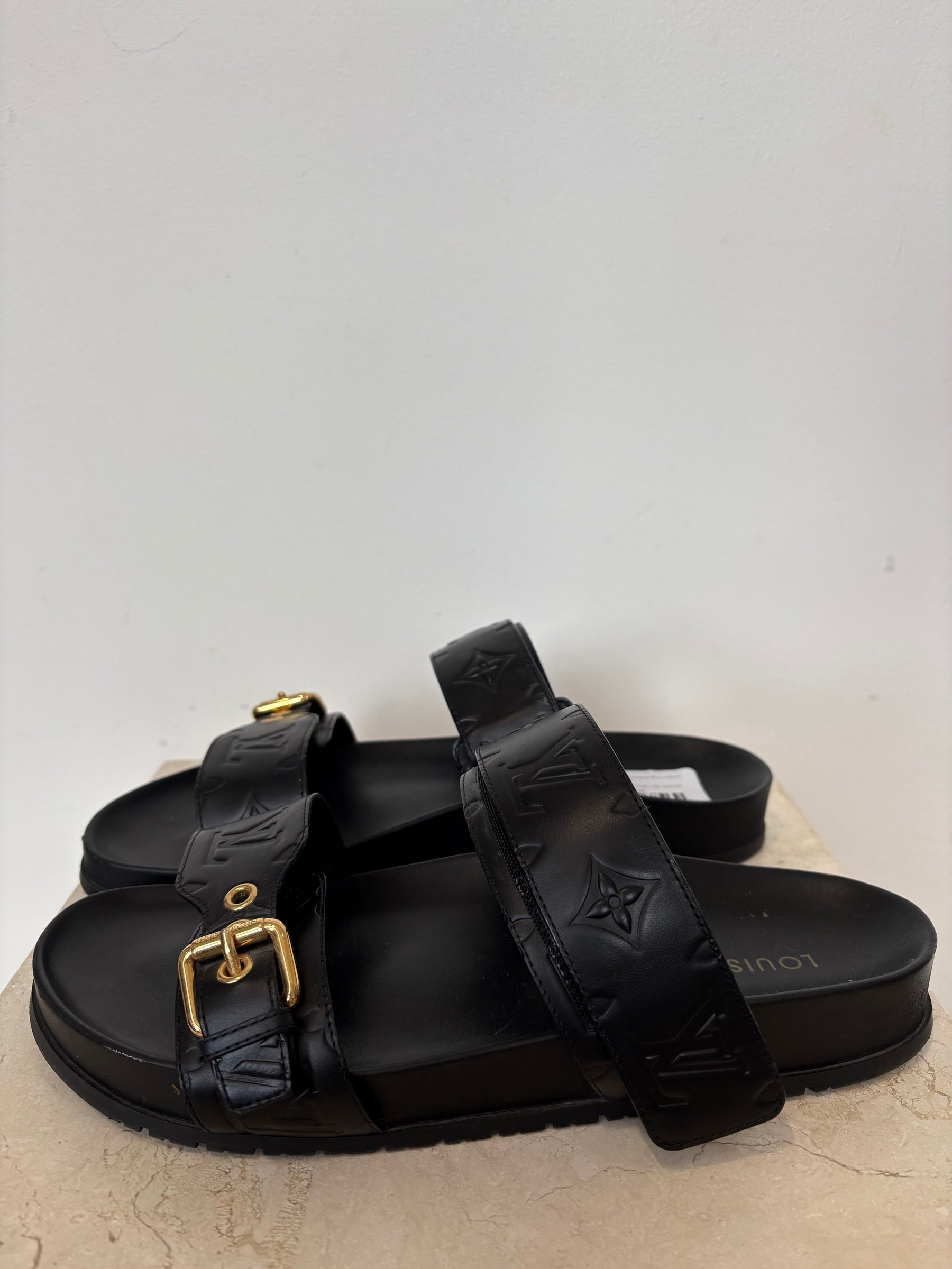 Louis Vuitton Bom Dia Flat Comfort Mule In Black, 40