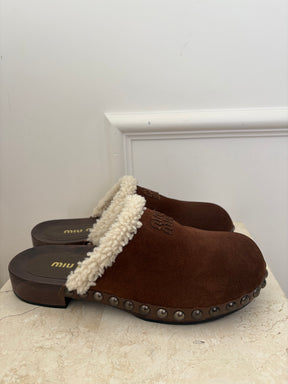 Miu Miu Suede Clogs With Shearling Trim In Cocoa, 37
