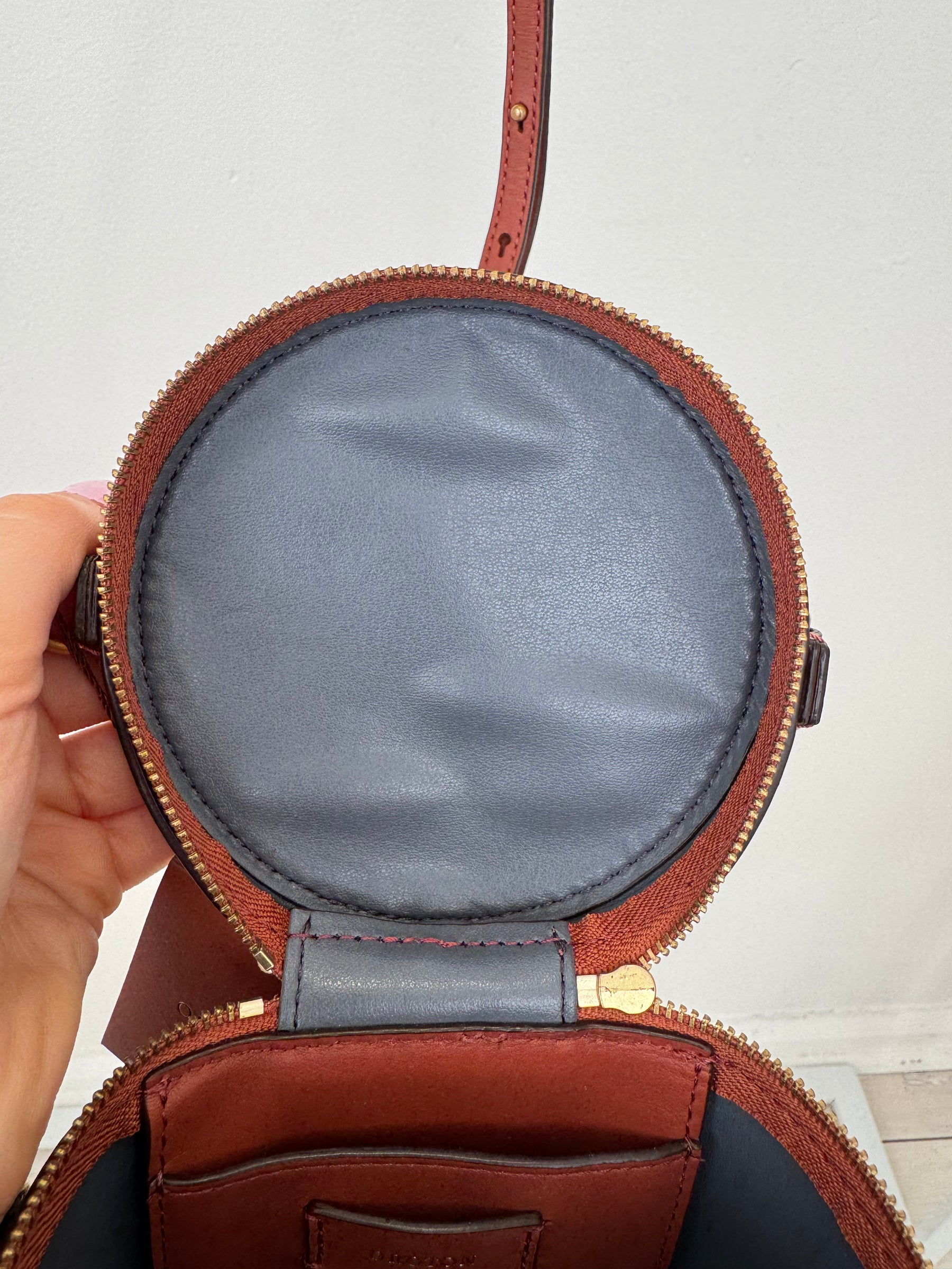 Oroton Iris Drum Bag In Light Rust