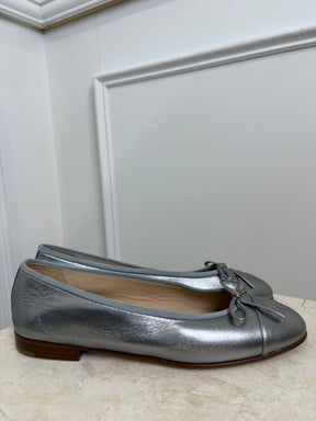 Chanel Silver Leather Ballet Flats, 39