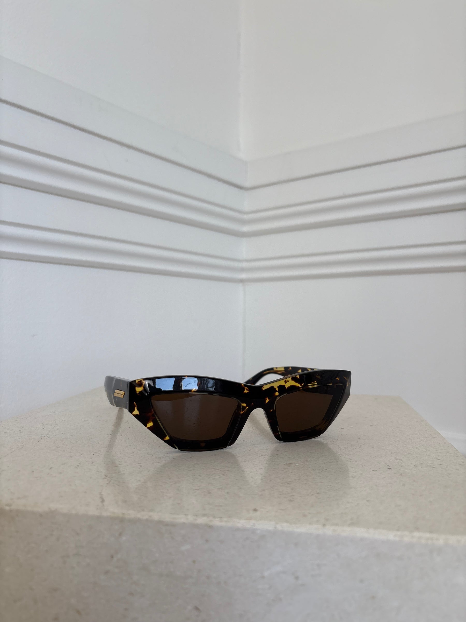 Bottega Veneta Dark Tortoiseshell Cat Eye Sunglasses