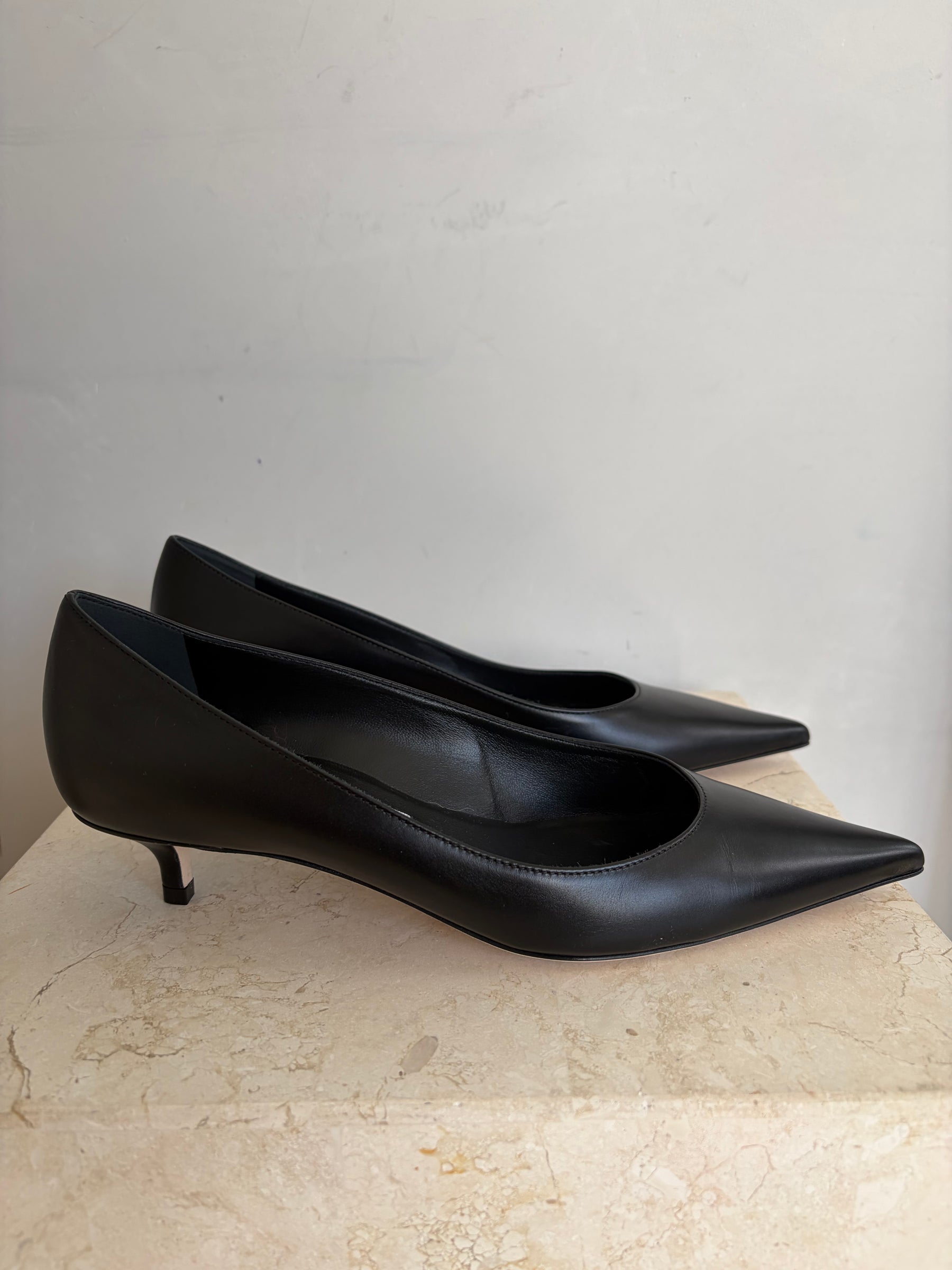 Jimmy Choo Black Leather Pointed Kitten Heel, 38