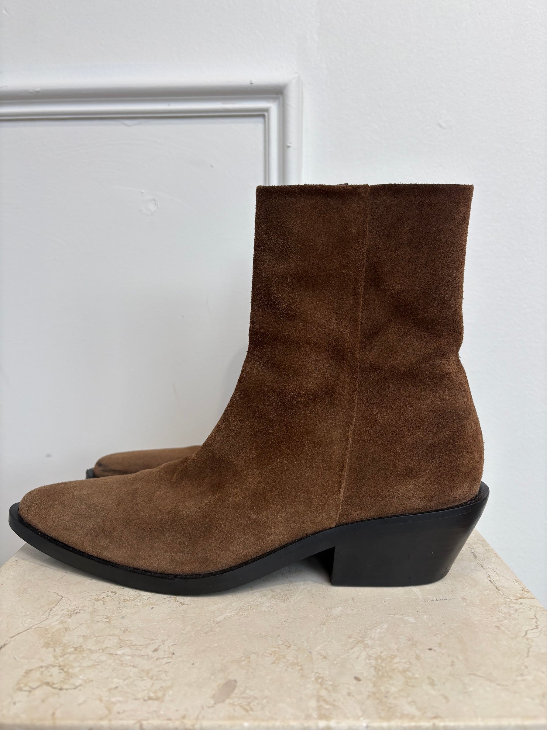 A Emery Hudson Brown Suede Ankle Boots, 39