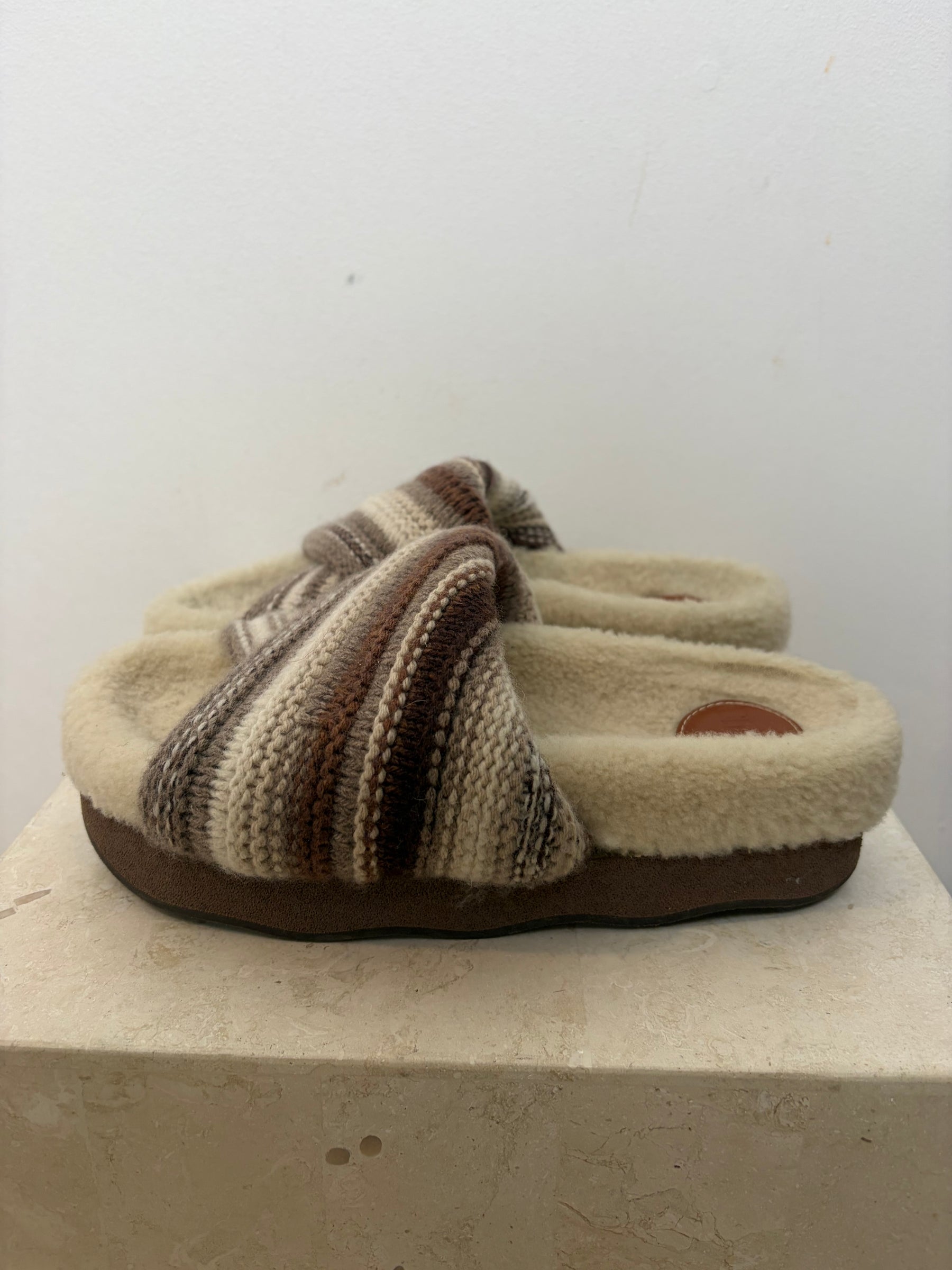 Chloé Brown and Cream Knit Shearling Wavy Slides, 37