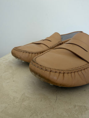 Tod's Beige Leather Driving Loafer, 40