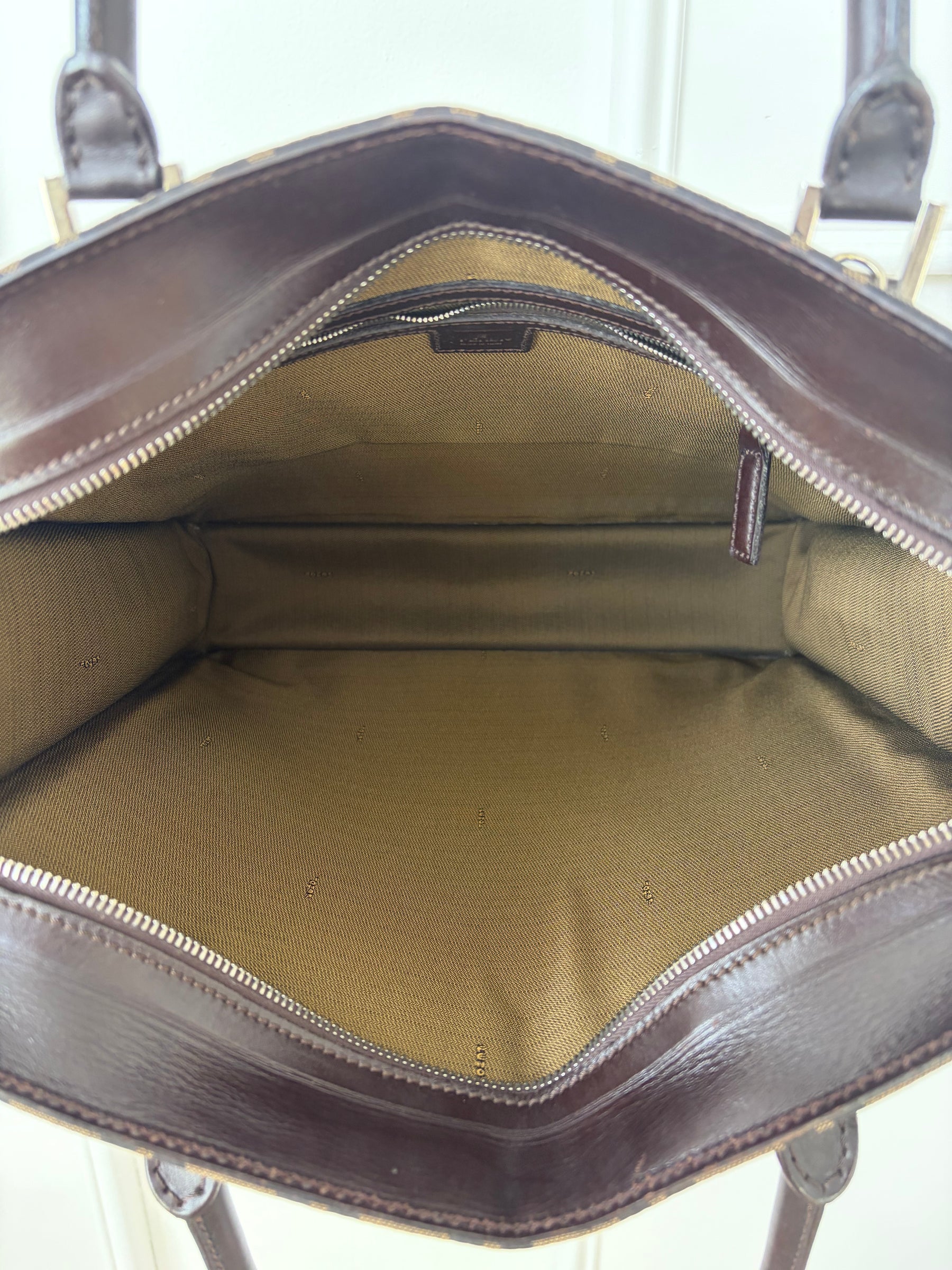 Fendi Canvas Monogram Log.o Tote
