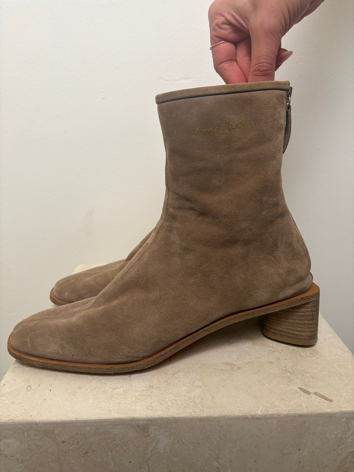 Acne Studios Taupe Suede Round Toe Ankle Boot, 41
