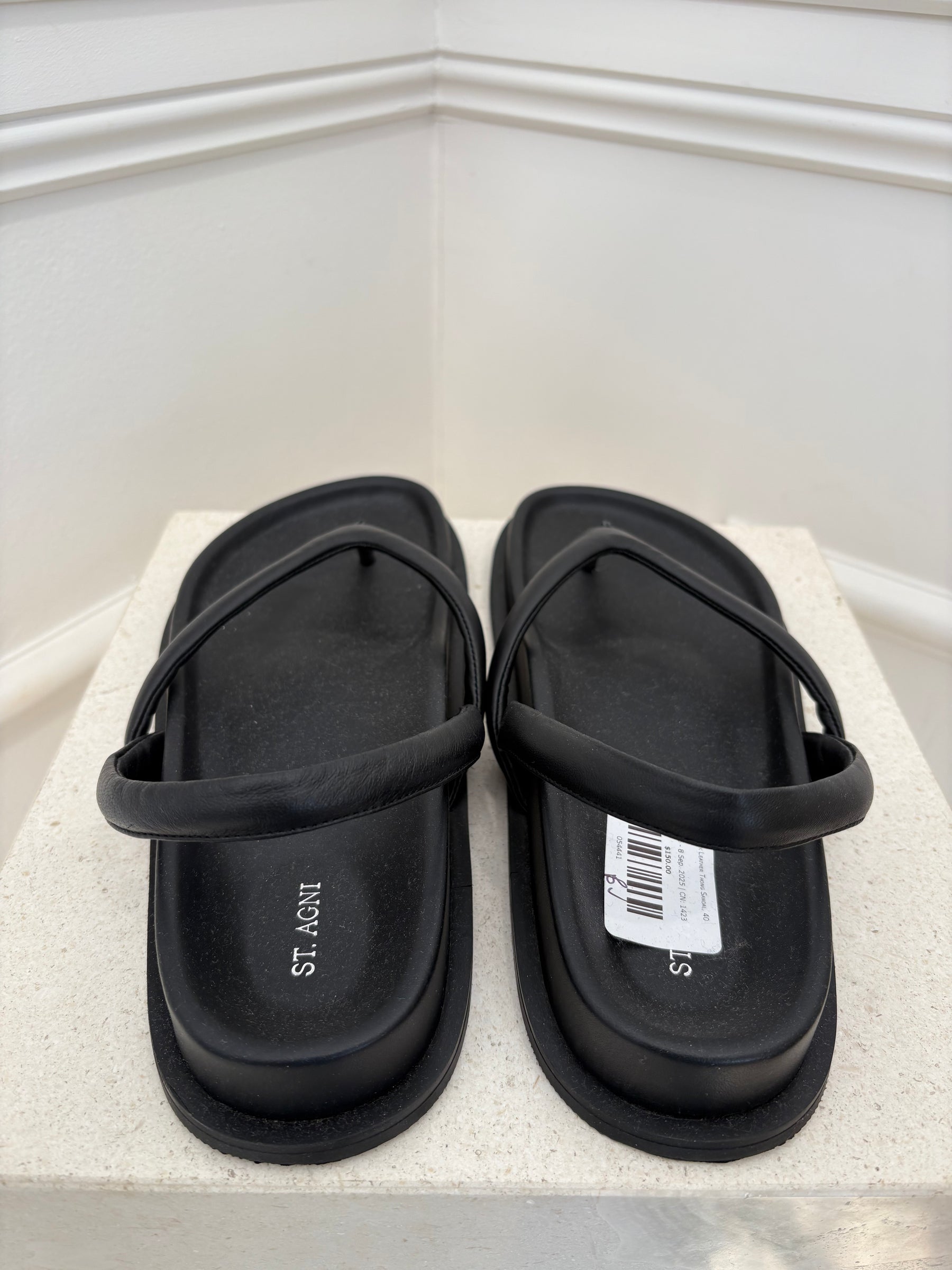 St Agni Black Leather Thong Sandal, 40