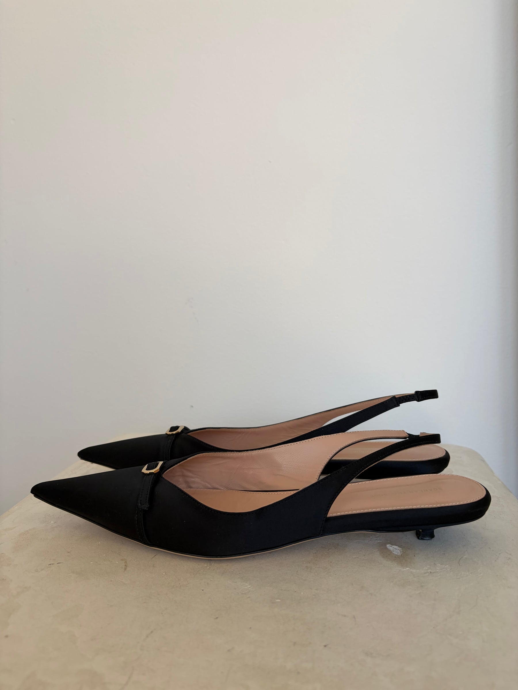 Scanlan Theodore Black Satin Kitten Heel Slingbacks, 40