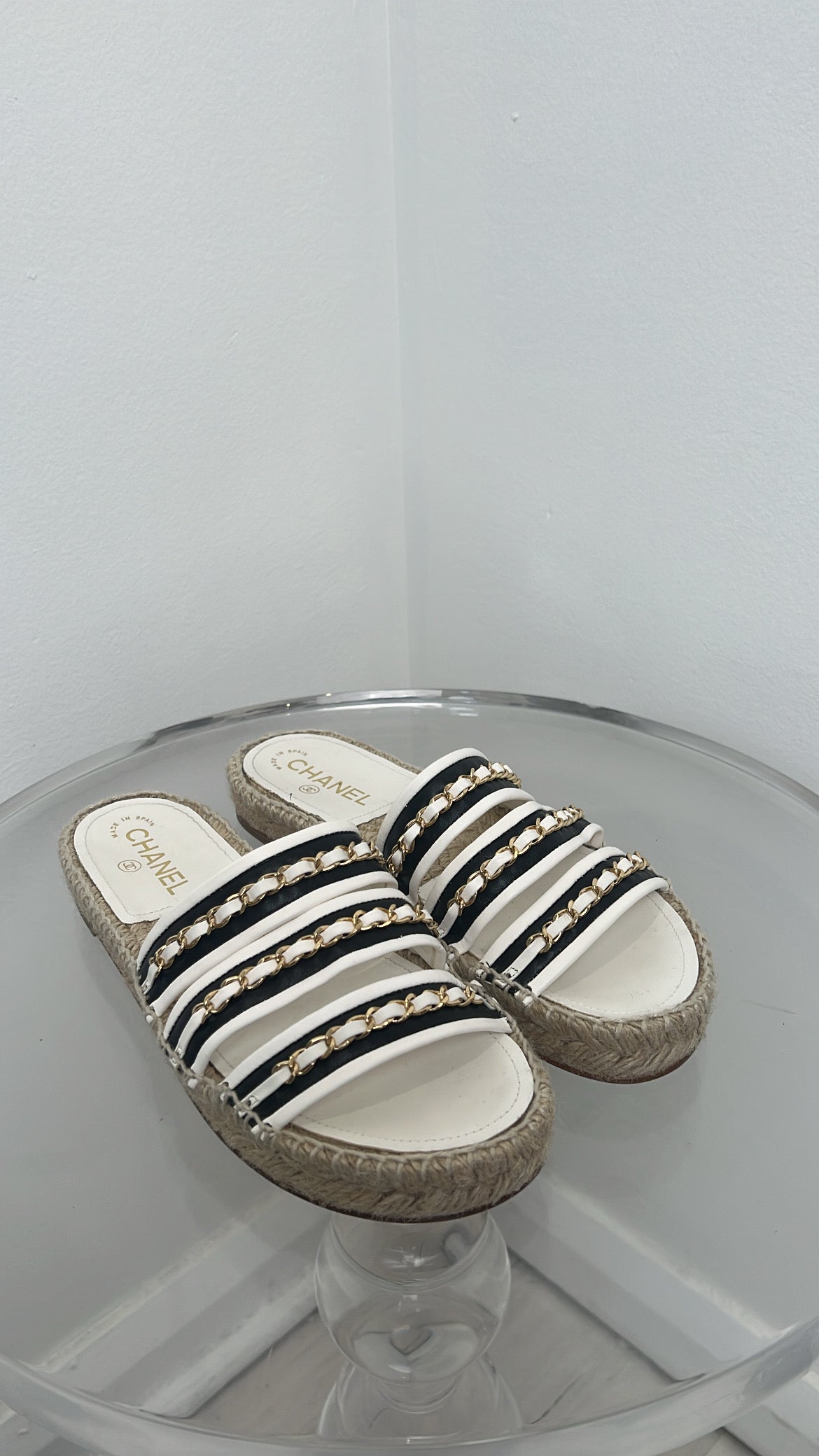 Chanel White And Black Chain Detail Espadrille Slides, 39C