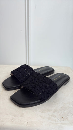 Scanlan Theodore Black Crochet Knit Slides, 38