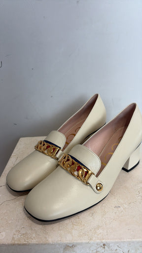 Gucci Cream Chain Detail Loafer Pump, 38