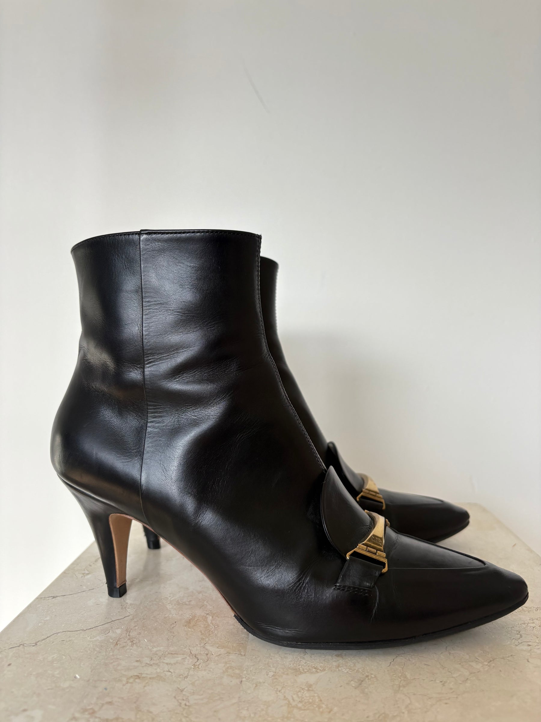 Tod's Black Leather Pointed Ankle Boots, 37
