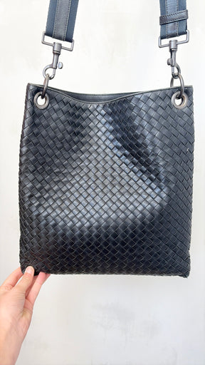 Bottega Veneta Intracciato Black Leather Messenger Bag
