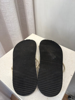 St Agni. Cream Leather Strappy Sandal, 41