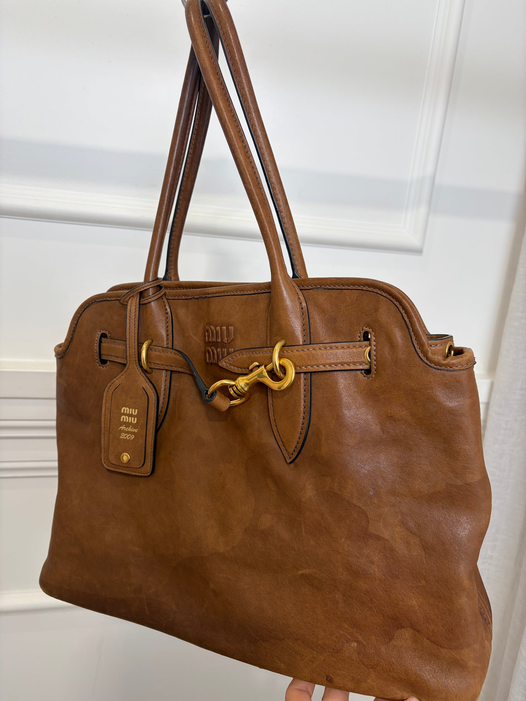 Miu Miu Oak Distressed Nappa Leather Medium Aventure Bag