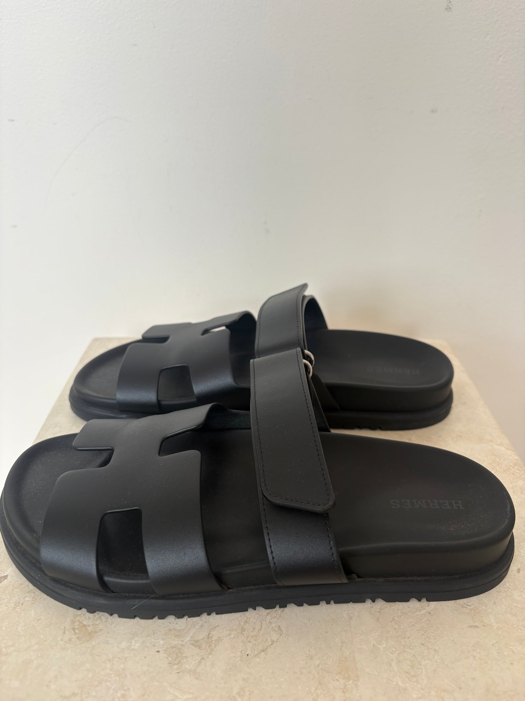 Hermes Chypre Sandals In Black, 38