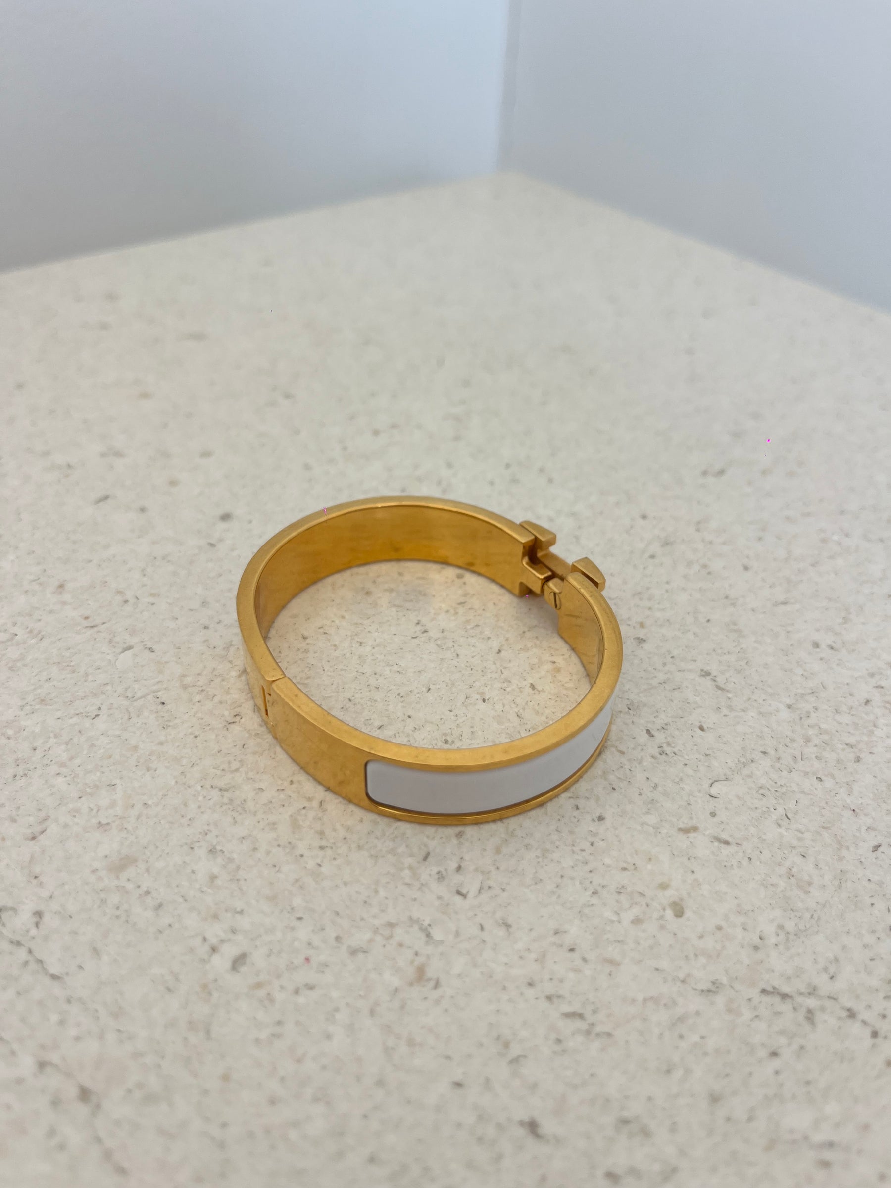 Hermès Clic H Bracelet White With Gold HW GM