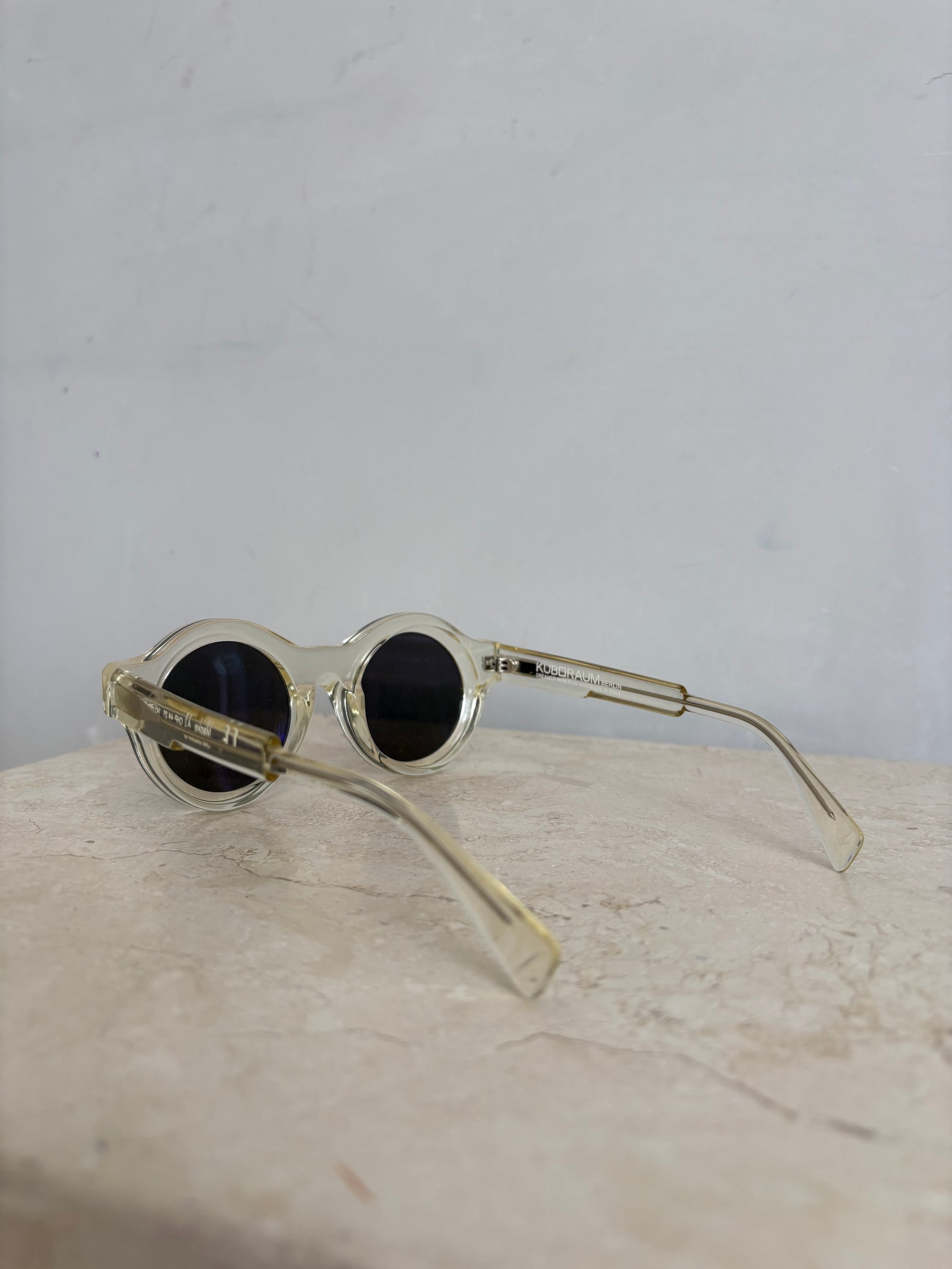 Kuboraum Yellow Acetate Round Sunglasses