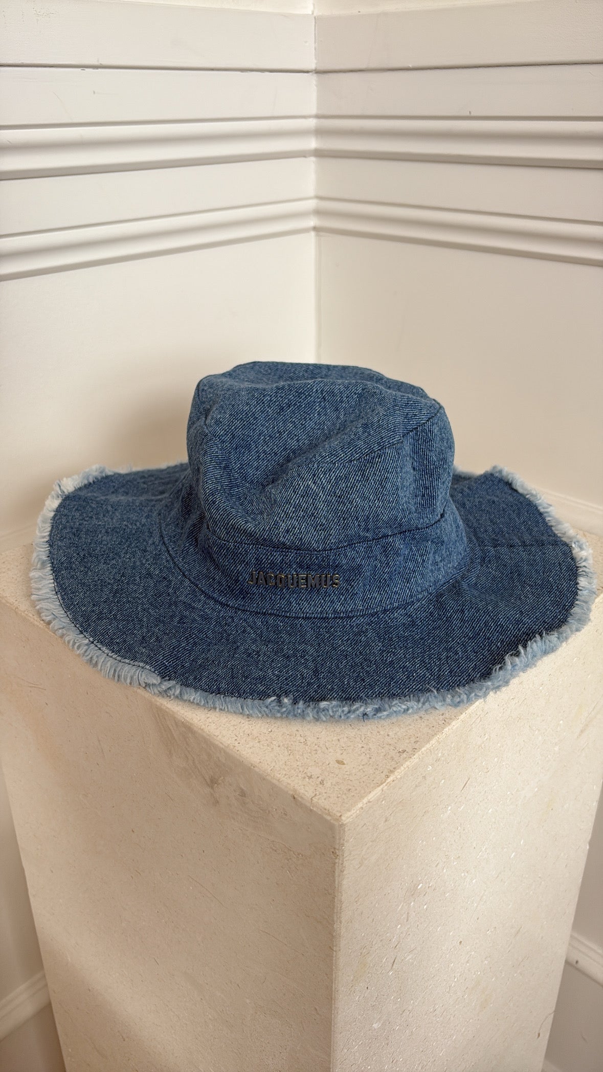 Jacquemus Blue Denim Logo Bucket Hat, 56