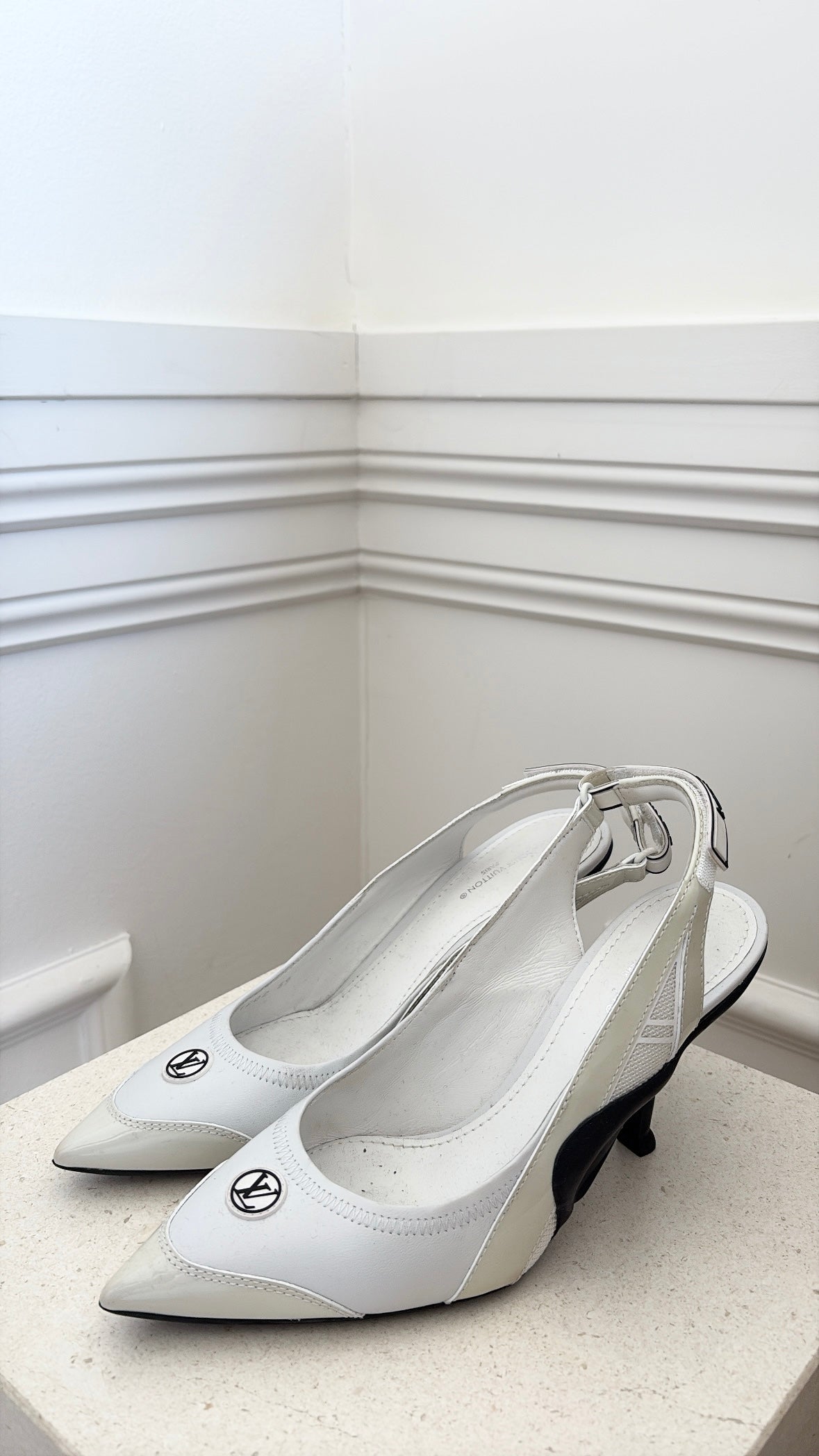 Louis Vuitton White Leather and Cream Patent Slingback Logo Pumps