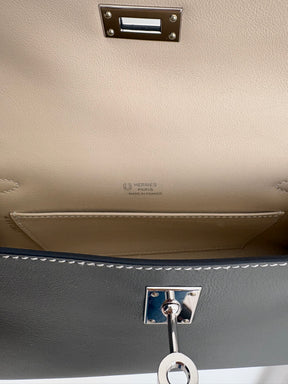 Hermès Kelly Pochette in Gris Meyer Swift Leather with Craie Interior