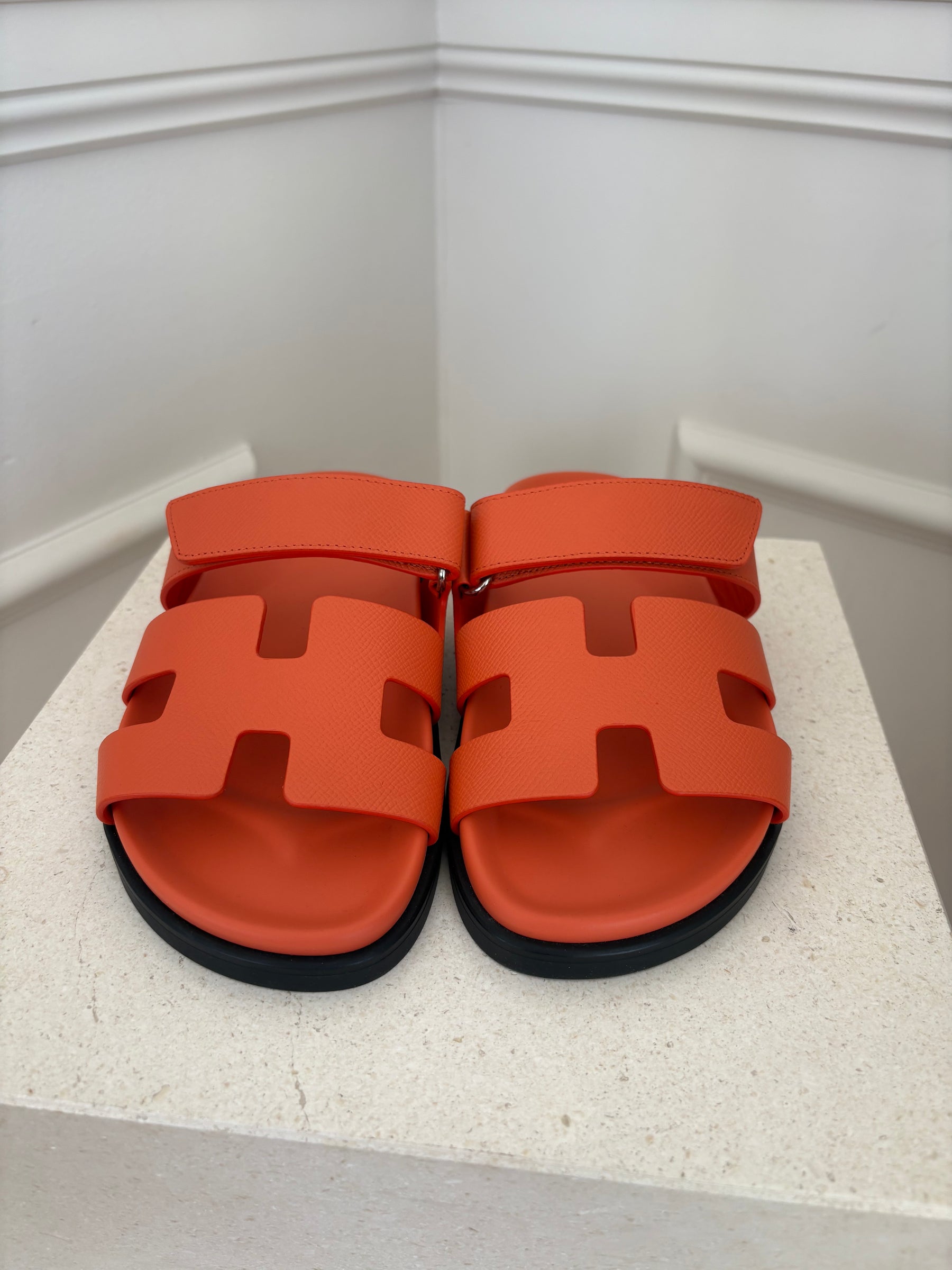Hermès Rose Sorbet Epsom Leather Chypre Sandals, 38