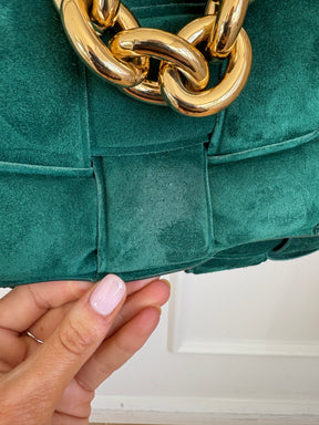 Bottega Veneta Suede Cassette Bag In Green