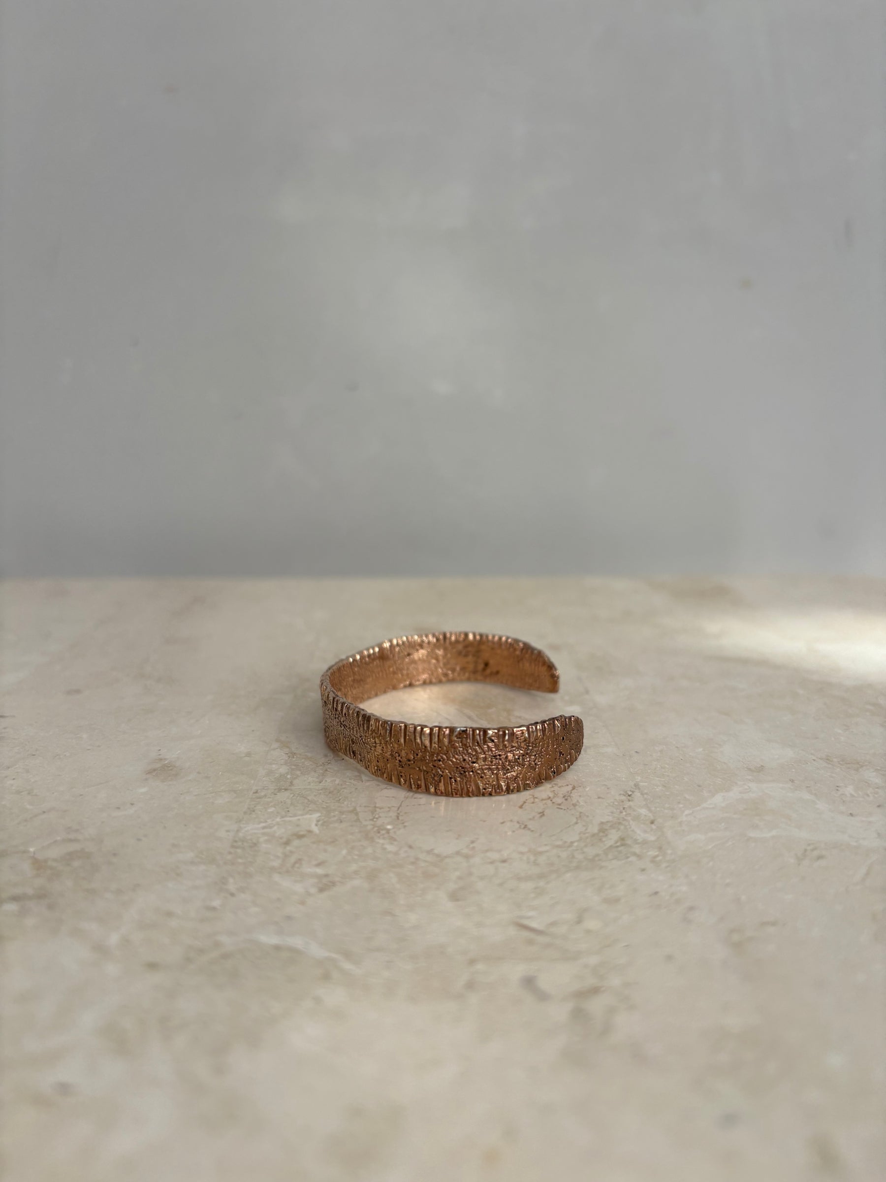 Lucy folk Anchovy Cuff In Rose Gold
