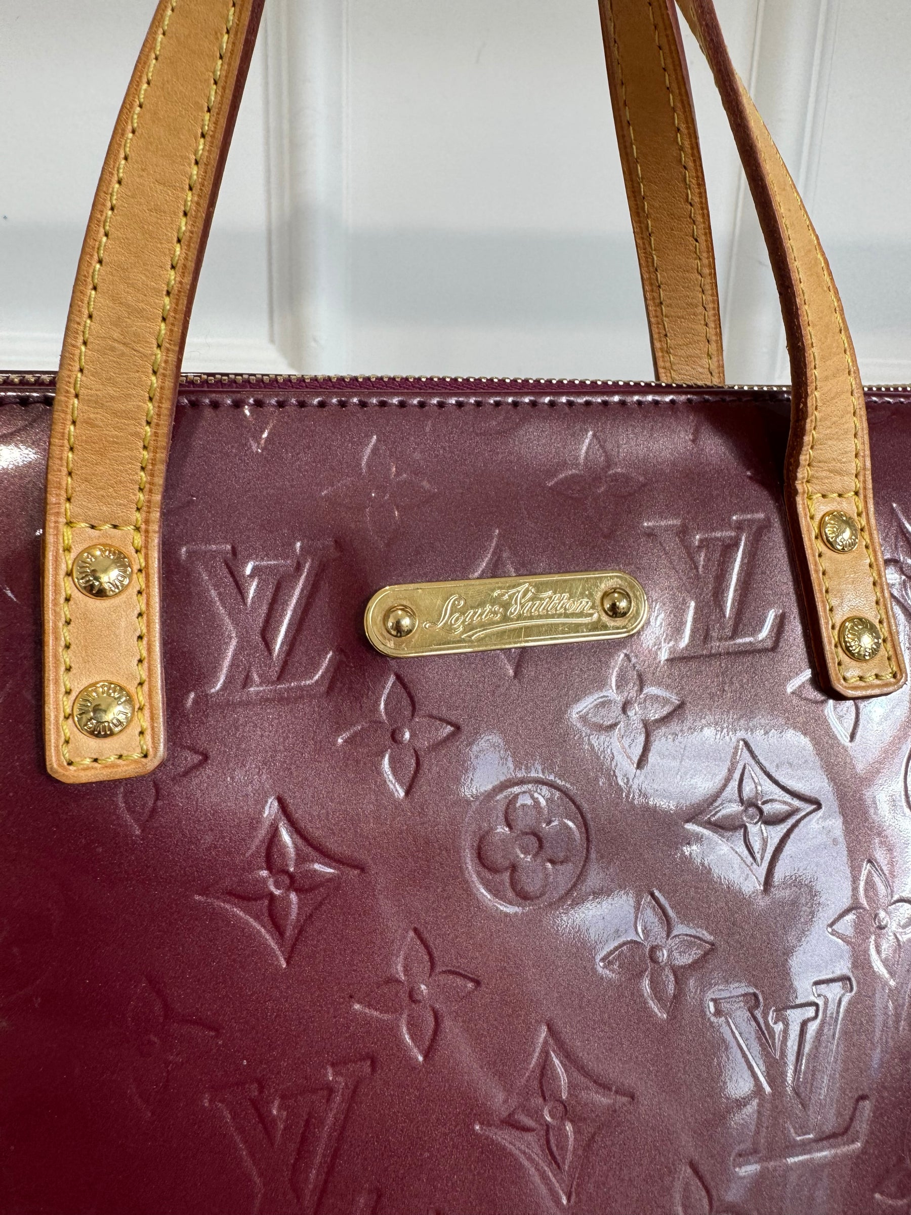 Louis Vuitton Violette Vernis Leather Bellevue MM Tote