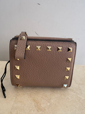 Valentino Rose Poudre Rockstud Flap Wallet