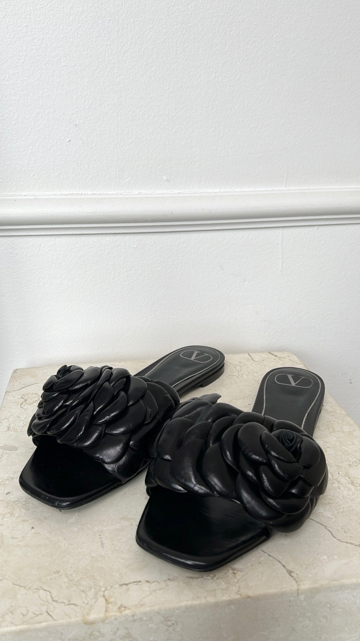Valentino Black Leather Rose Atelier Slides, 39