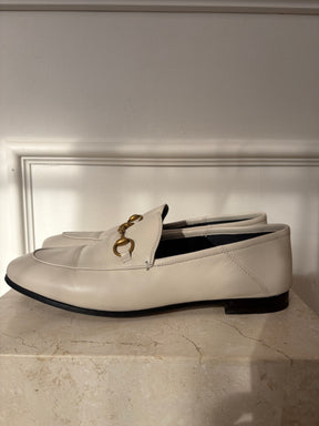 Gucci Cream Jordaan Leather Loafer, 40
