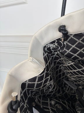 Chanel 31 Rue Cambon White Leather Shopping Bag