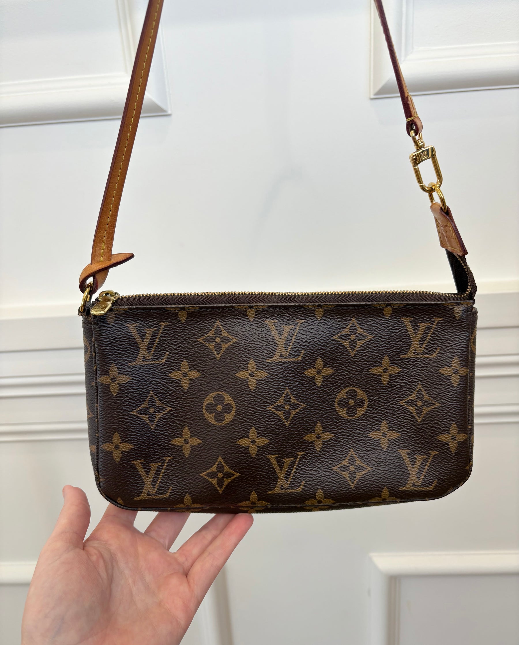 Louis Vuitton Monogram Pochette