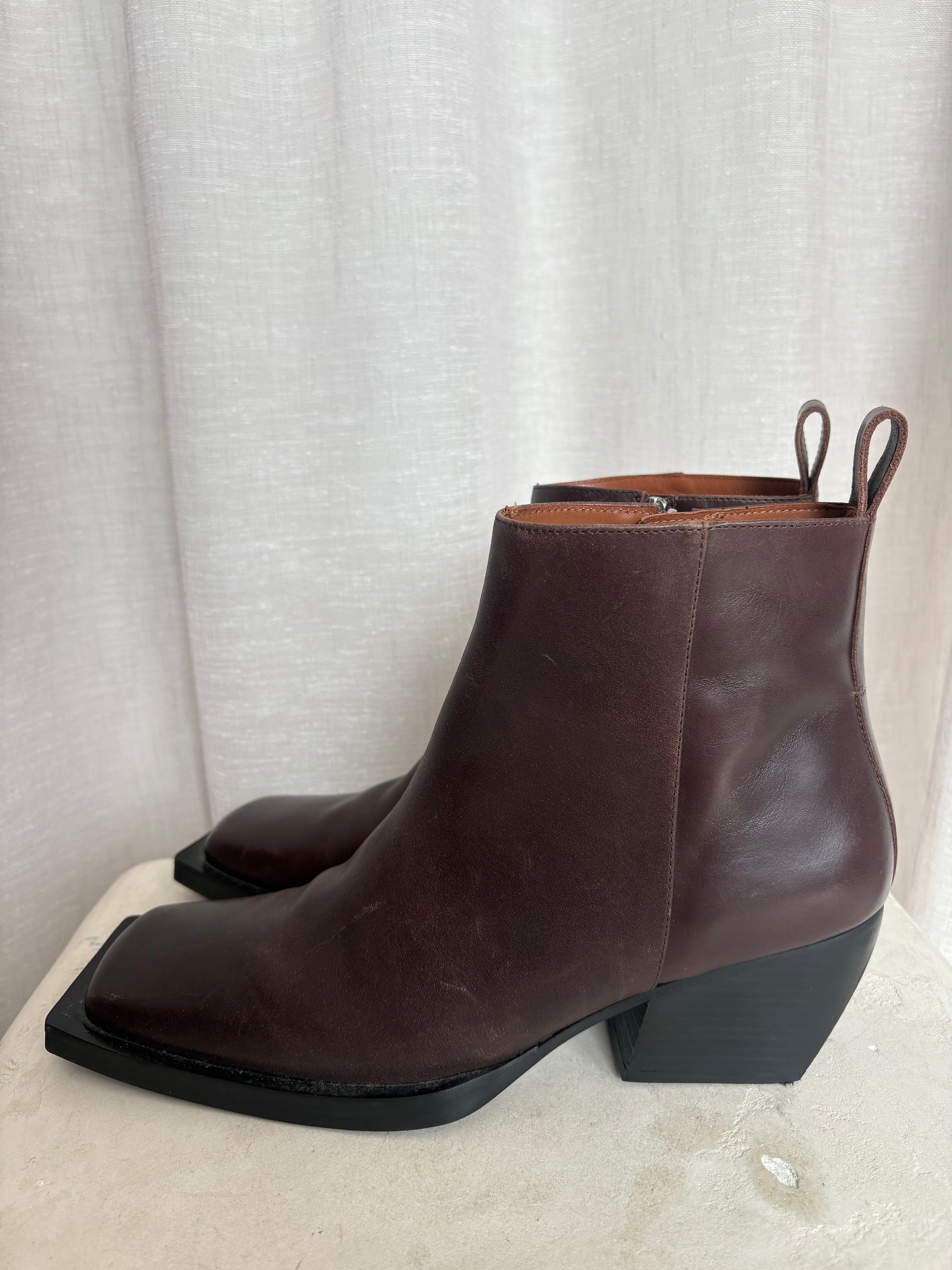 Camilla and Marc Elliana Square Toe Brown Leather Boots, 41