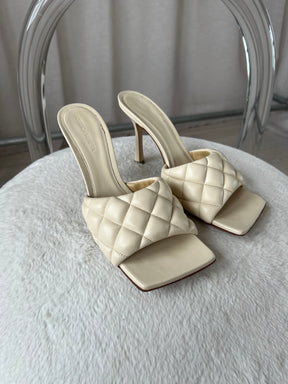 Bottega Veneta Padded Mules In Ivory, 39