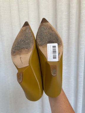 Camilla and Marc Cumin Ankle Chain Pumps, 40