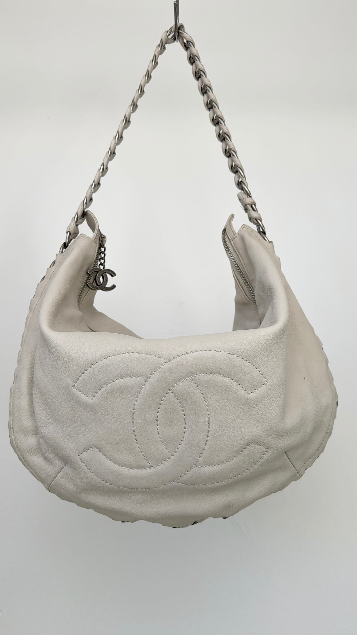 Chanel Calfskin Modern Chain Hobo White handbag, 2006