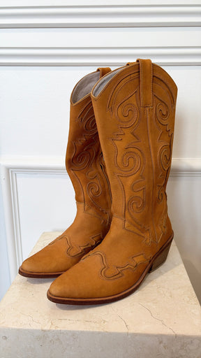 FLANNEL Tan Sued Cowboy Boots, 37