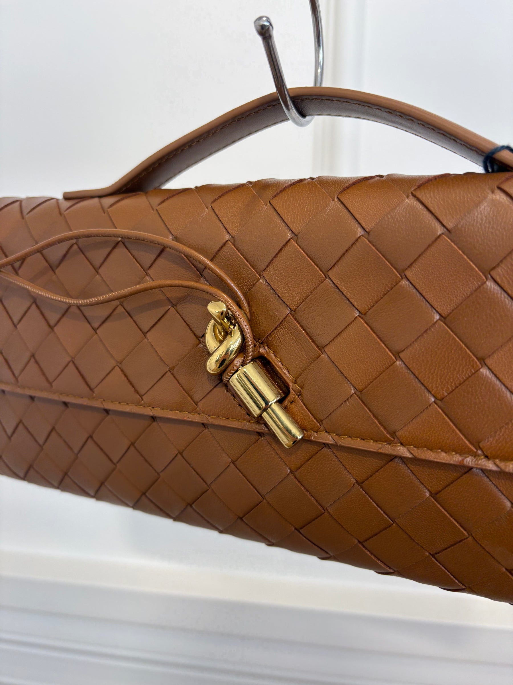 Bottega Veneta Tan Intrecciato Leather Andiamo Clutch