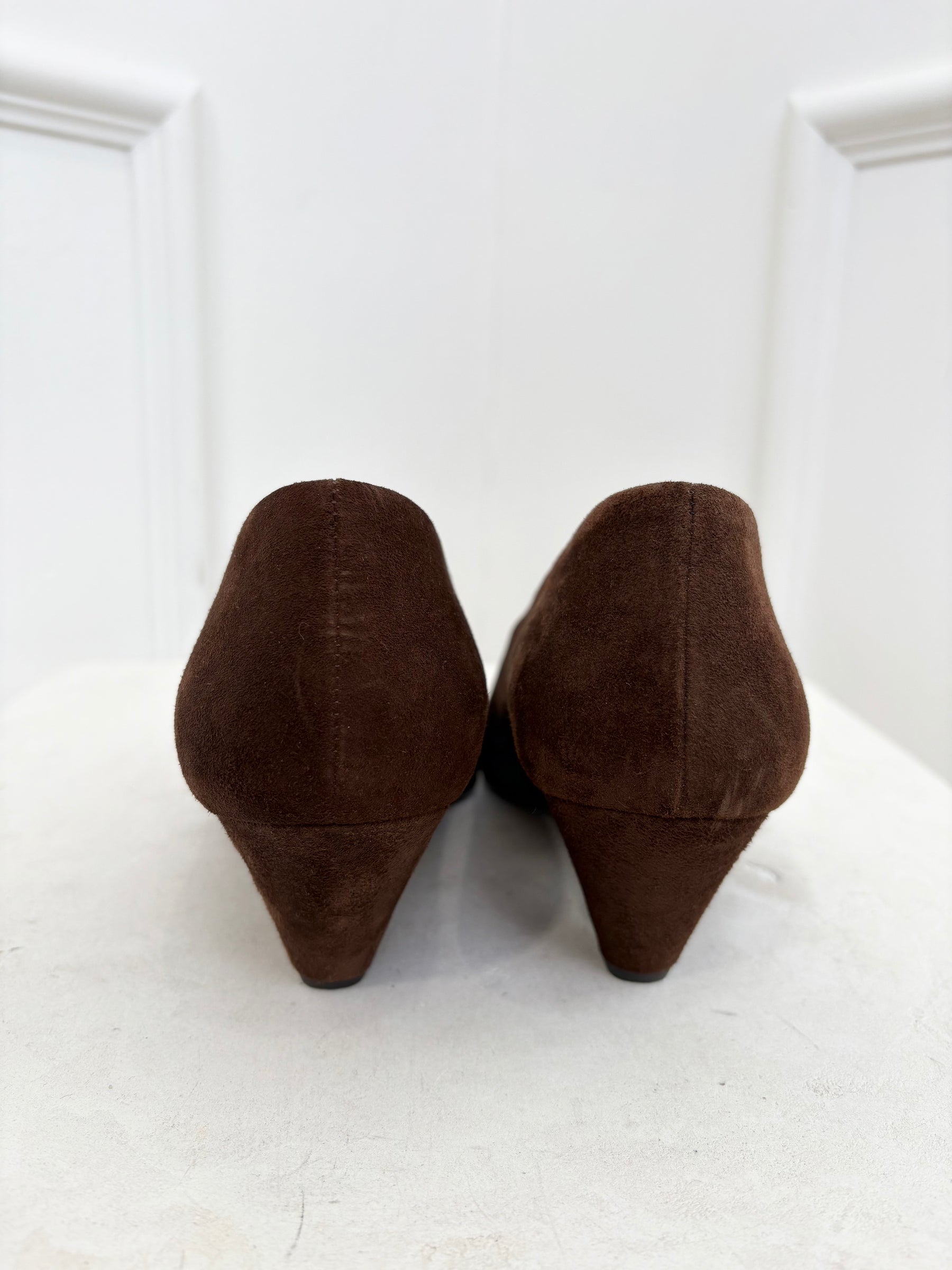 bassike Brown Suede Pointed Pump, 37