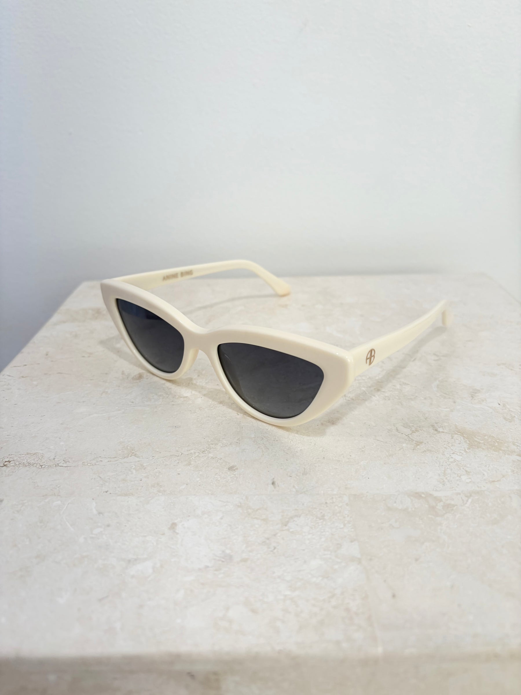 Anine Bing Sedona Cat Eye Sunglasses Cream