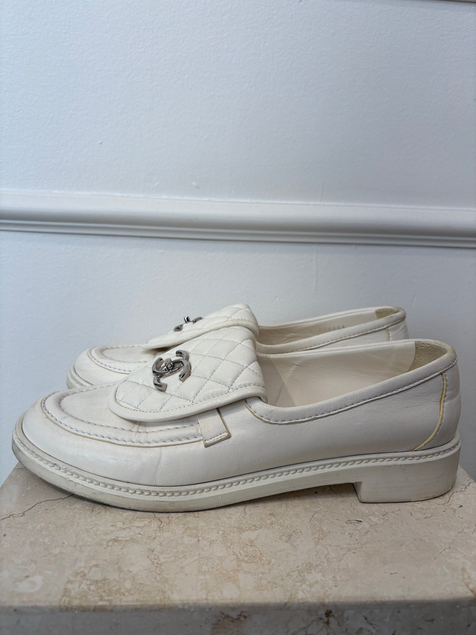 Chanel Turnlock Loafers In White, 42
