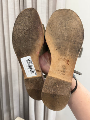 Hermès Etoupe Leather Santorini Sandals, 37